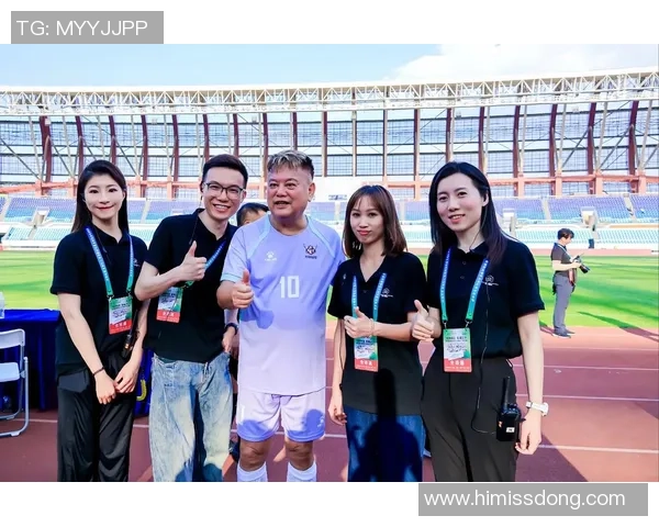 足球巨星因场上与场下矛盾引发风波球队关系与未来走向成焦点 足球巨星因场上与场下矛盾引发风波球队关系与未来走向成焦点