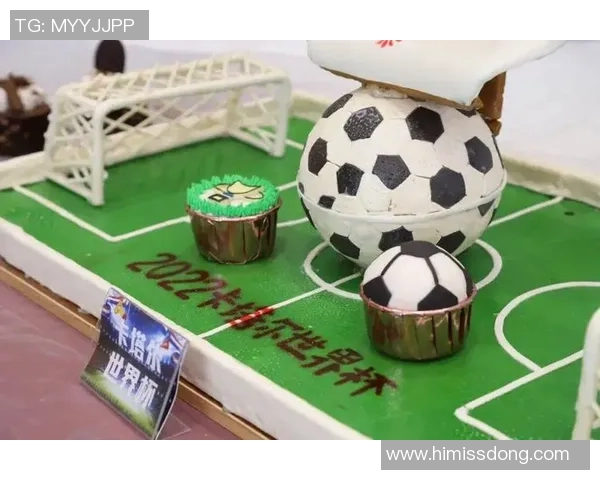 巴黎球星主题创意足球蛋糕惊艳登场彰显绿茵激情与甜蜜艺术